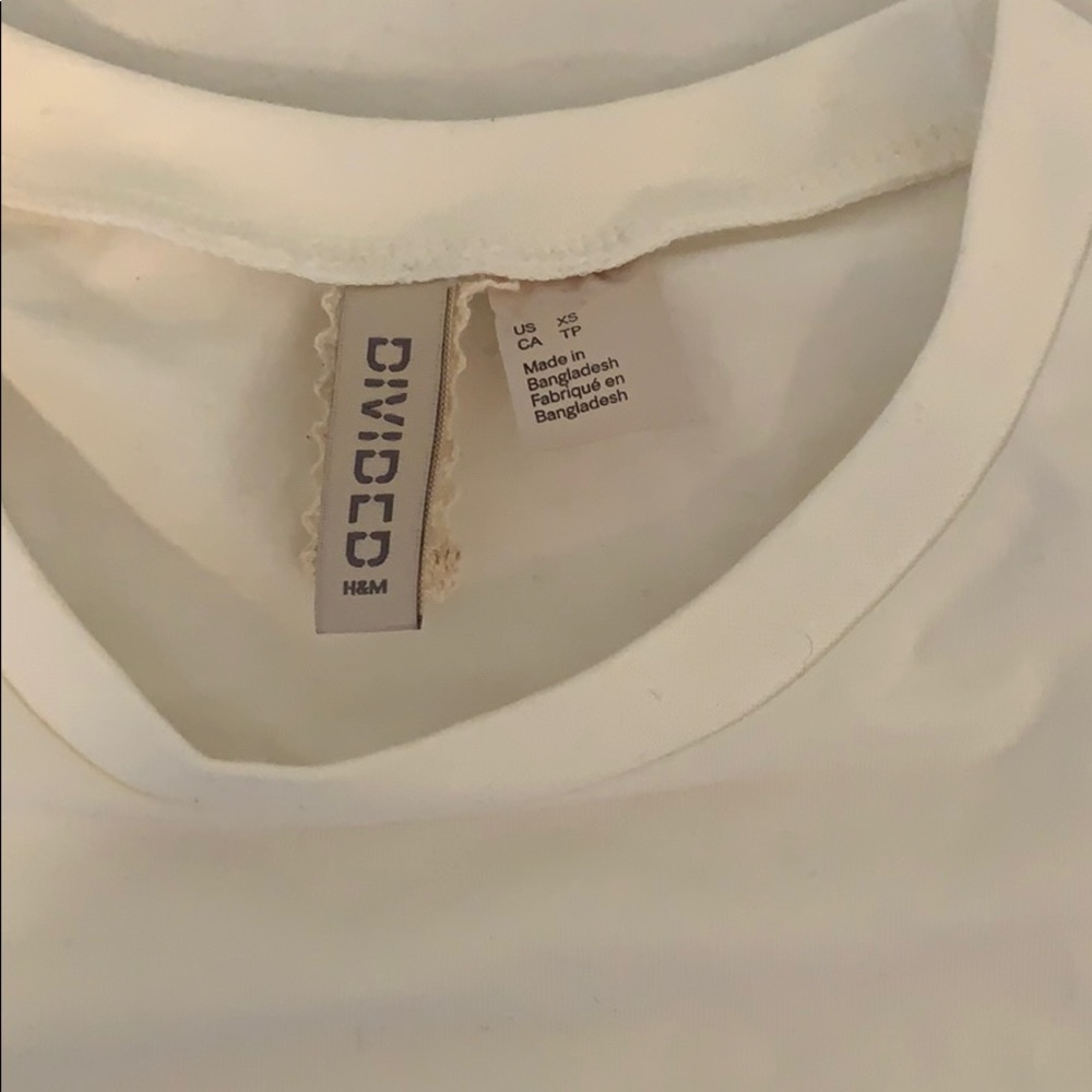 Botanical tee - Picture 3 of 3